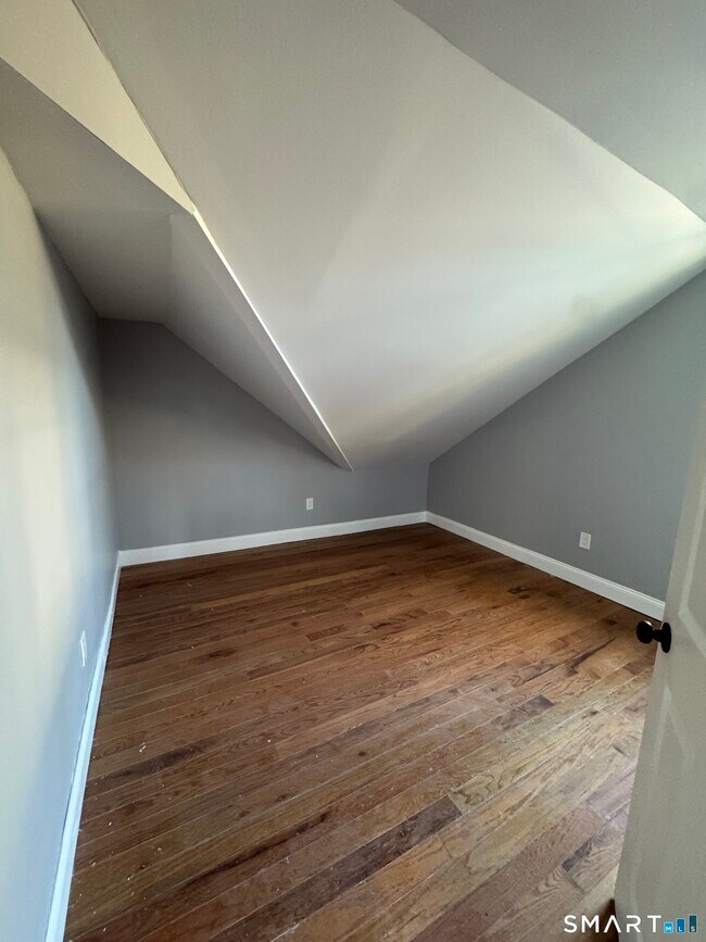 Foto del edificio - 231 Davenport Ave