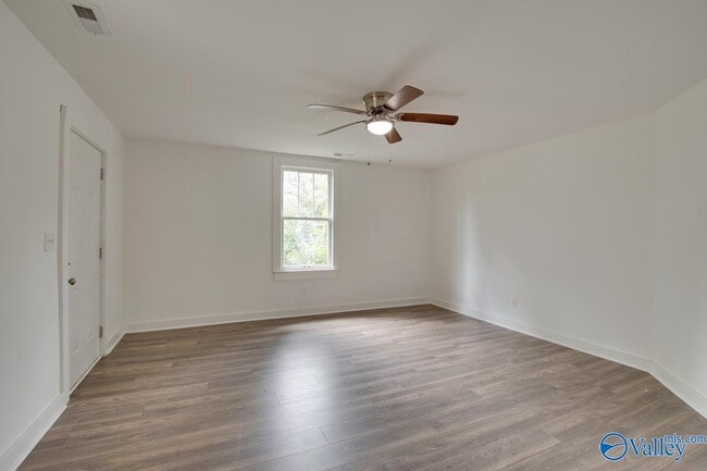 Building Photo - 3503 Dubose St SW