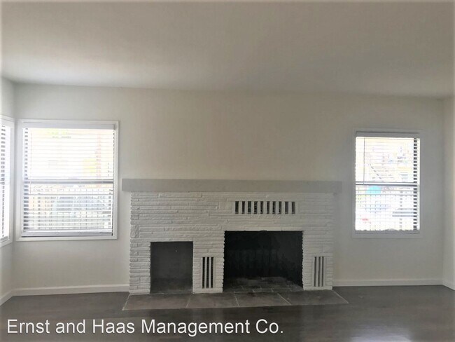 Building Photo - 1050 Cerritos Ave