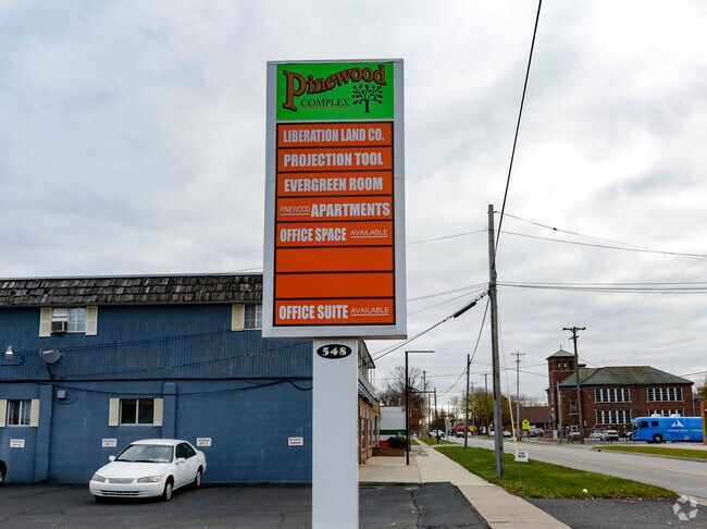 Foto del edificio - 548 Shattuck Rd