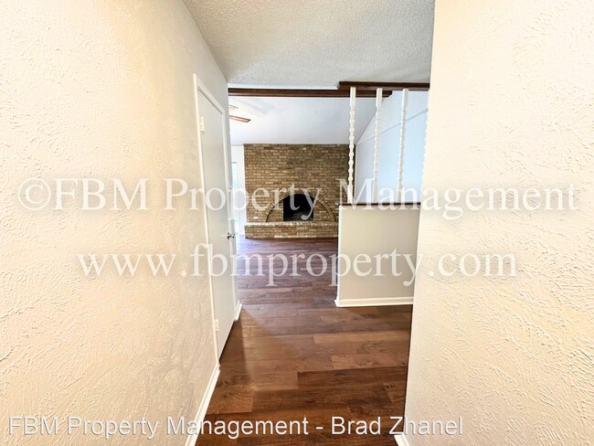 Foto del edificio - 3 br, 2 bath House - 1708 Meadow Lane