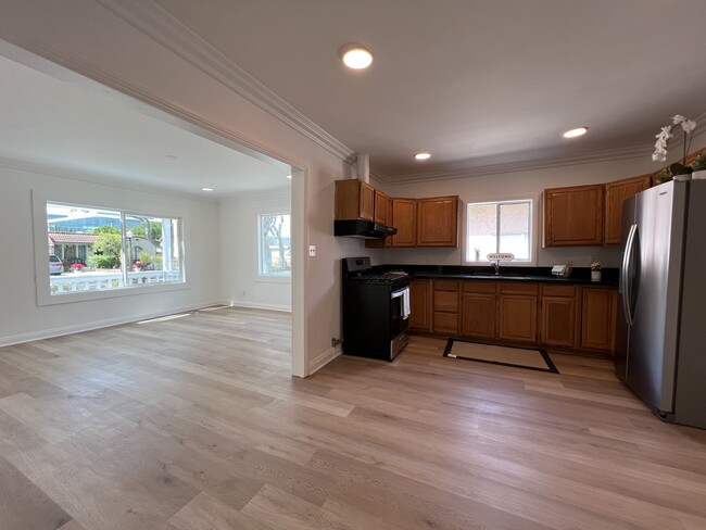 Foto del edificio - 8932 Krueger St