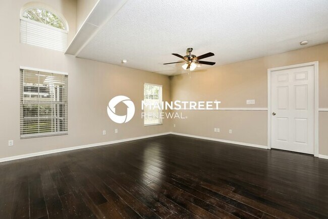 Foto del edificio - 2760 Grantham Ct