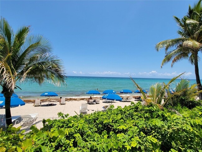 Foto del edificio - 2030 S Ocean Dr