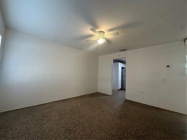 Foto del edificio - 995 Childs Ave