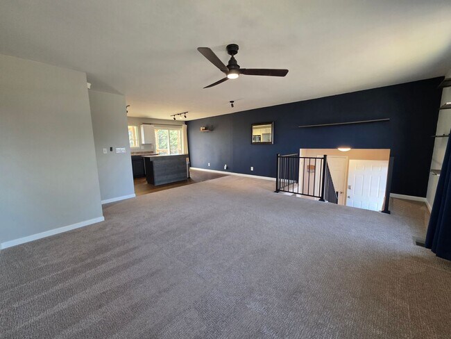 Foto del edificio - Beautiful 4 Bed, 2 Bath Home In The Heart Of Colorado Springs!!!