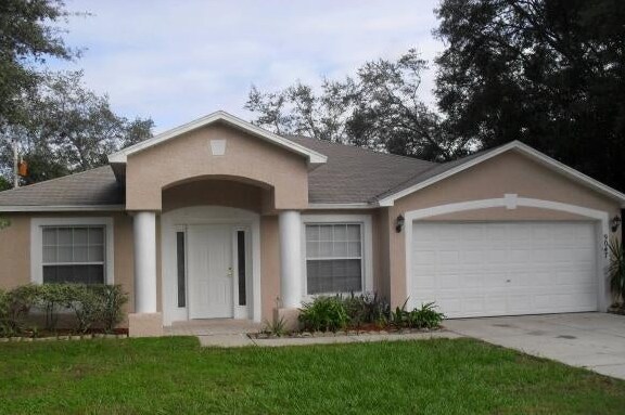 Primary Photo - Beautiful 3-bedroom, 2-bath house availabl...