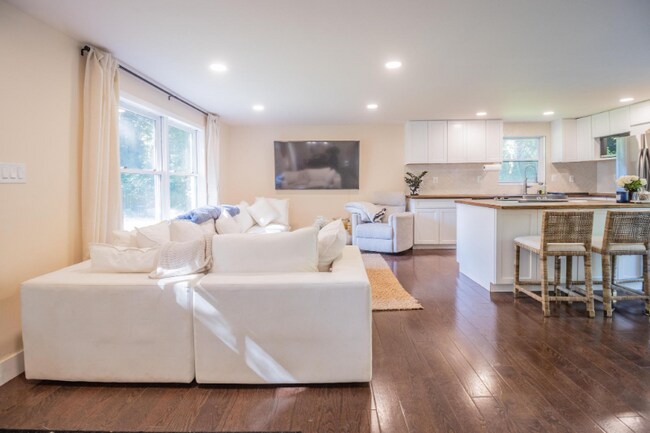 Foto del edificio - 18544 Brooke Rd
