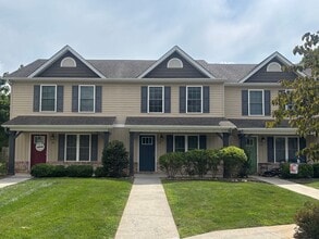 Building Photo - 50 Gloucester Dr