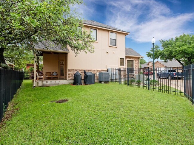 Building Photo - 13837 Ashton Woods Cir