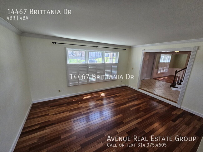 Foto del edificio - 14467 Brittania Dr