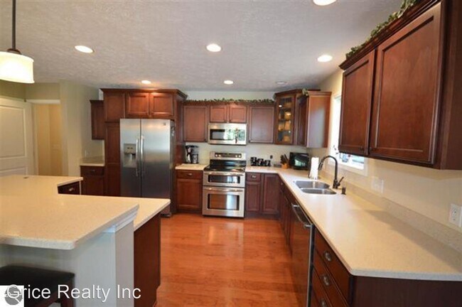 Foto del edificio - 3 br, 3 bath House - 1830 S West Bayshore