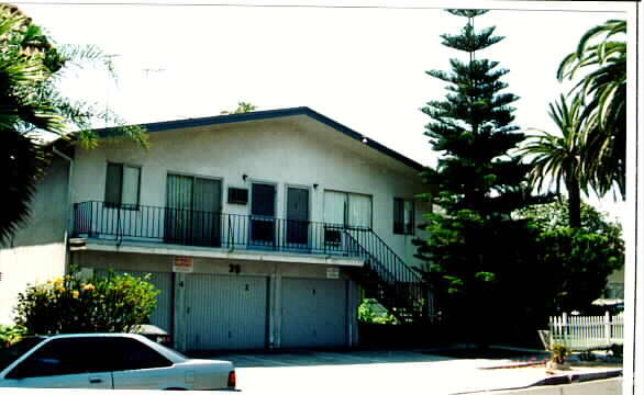 Building Photo - 35 Esperanza Ave