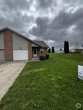 Building Photo - 777 Country Side Ln