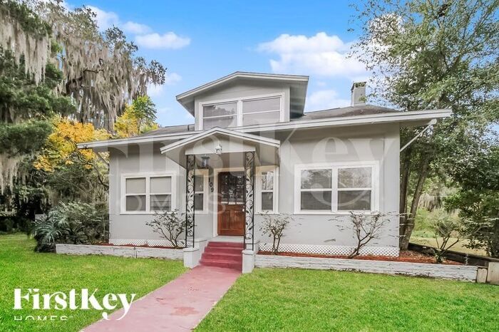 Foto principal - 109 E Palmetto Ave