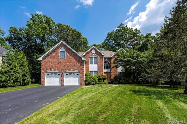 Photo - 46 McGuiness Ln House