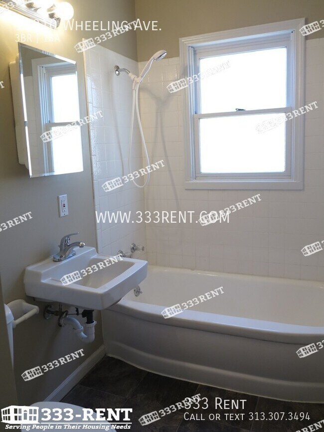 Foto del edificio - 10010 Wheeling Ave