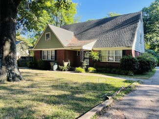 Building Photo - 3560 Poplar Ave
