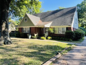 Building Photo - 3560 Poplar Ave