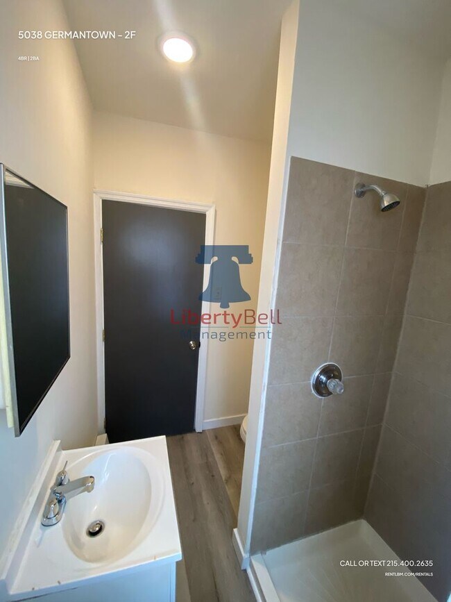 Foto del edificio - 5038 Germantown Ave