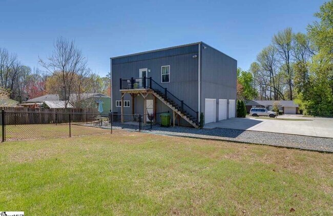 Building Photo - 30 Oak Glen Dr
