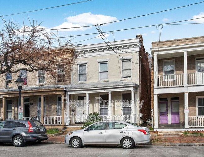 Building Photo - 516 W Clay St
