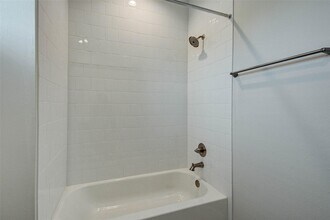 Building Photo - 2710 Grand Fountains Dr