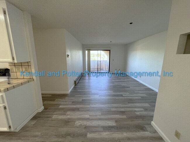 Foto del edificio - 375 Clifford Ave
