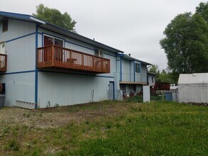 Building Photo - 1235 Airline Dr