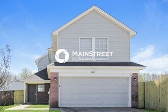 Building Photo - 4660 Royal View Dr