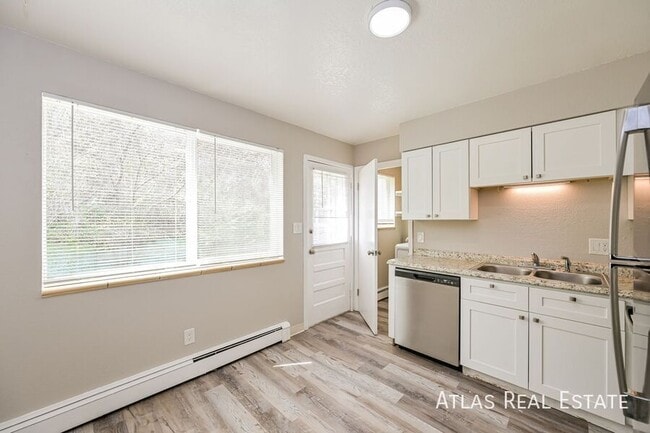 Foto del edificio - 5703 S Pearl St