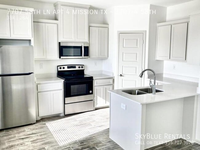 Foto del edificio - 7707 58th Ln