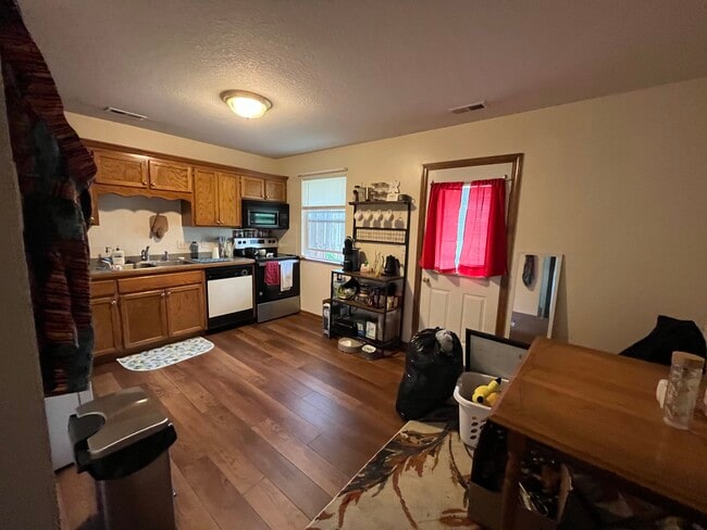 Building Photo - 408 Blake Anthony Dr