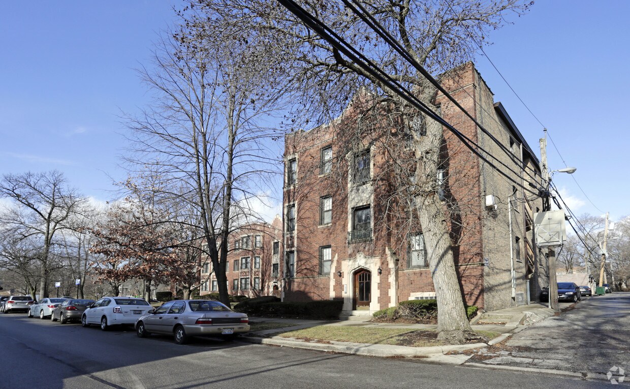 Building Photo - 10453 S Hale Ave