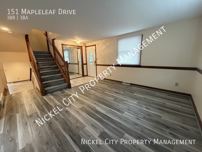 Building Photo - 151 Mapleleaf Dr