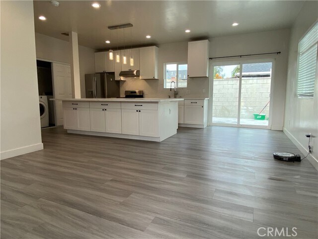 Foto del edificio - 1653 W Chateau Pl