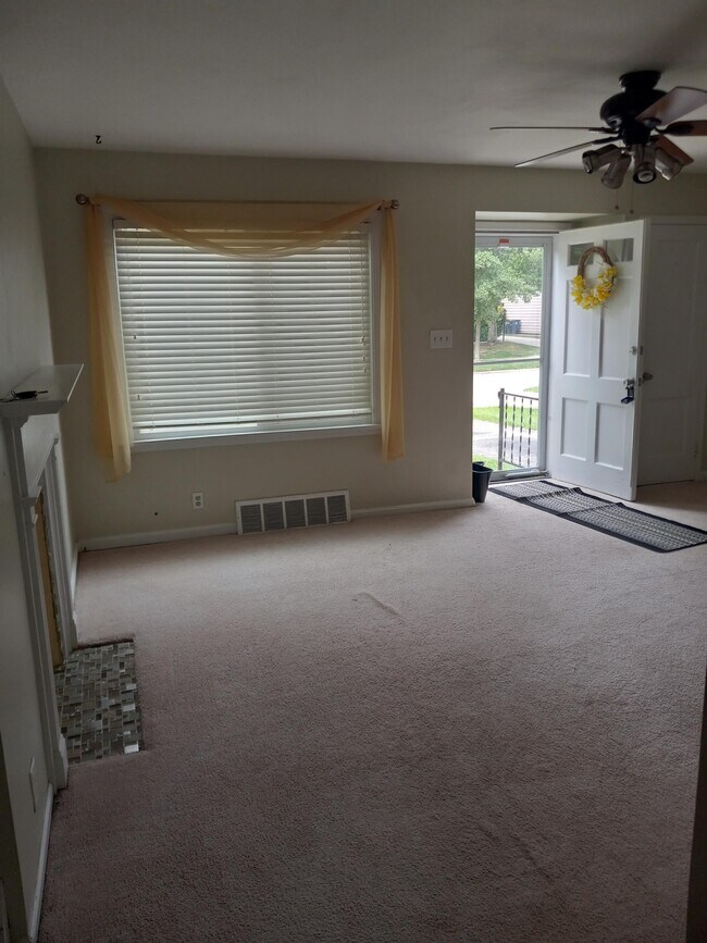 1643 Overbrook Rd, Lyndhurst, OH 44124 House Rental in Lyndhurst, OH