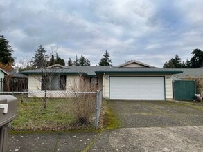 Building Photo - 3526 SE 118th Ave