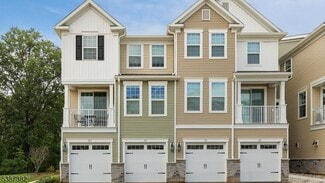 Building Photo - 113 Iris Ct