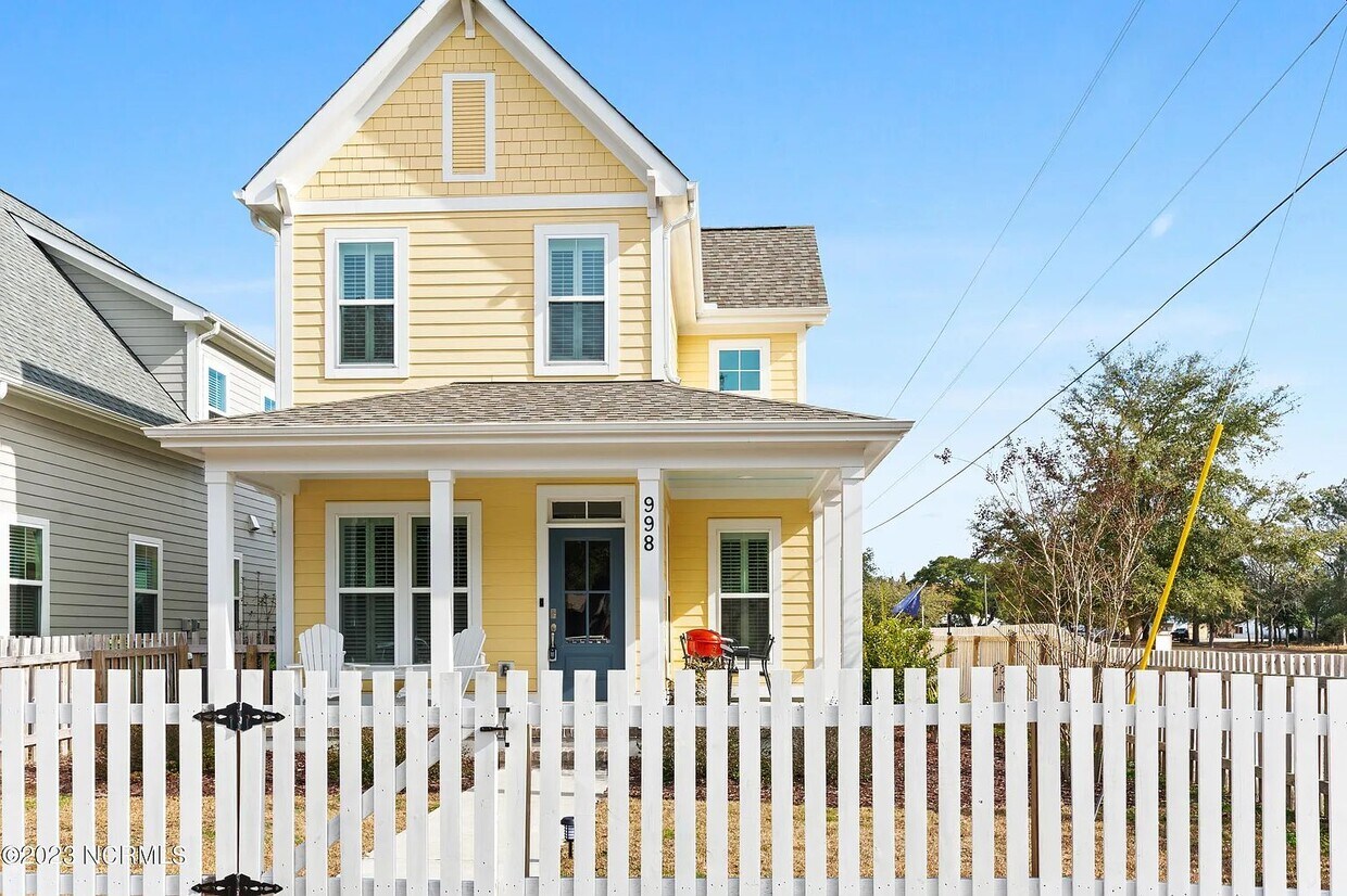 998 N Caswell Ave, Southport, NC 28461 House Rental in Southport, NC