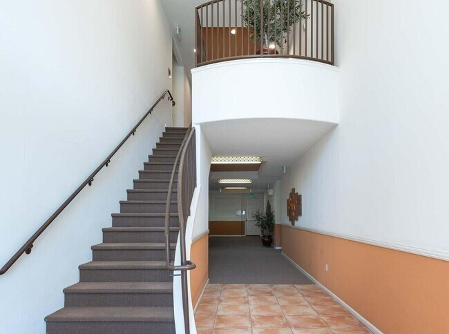 Building Photo - 2609 Via Calderia