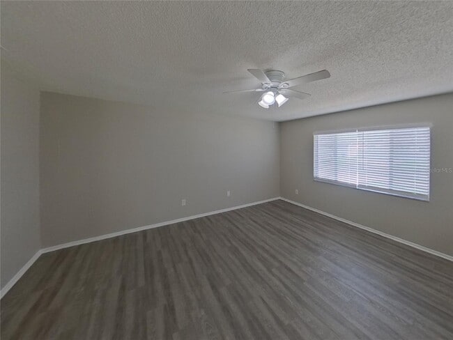 Foto del edificio - 3717 Coppertree Cir