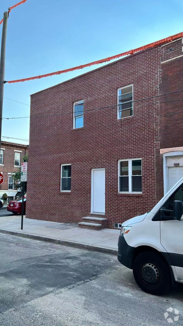 Building Photo - 1815 Tasker St