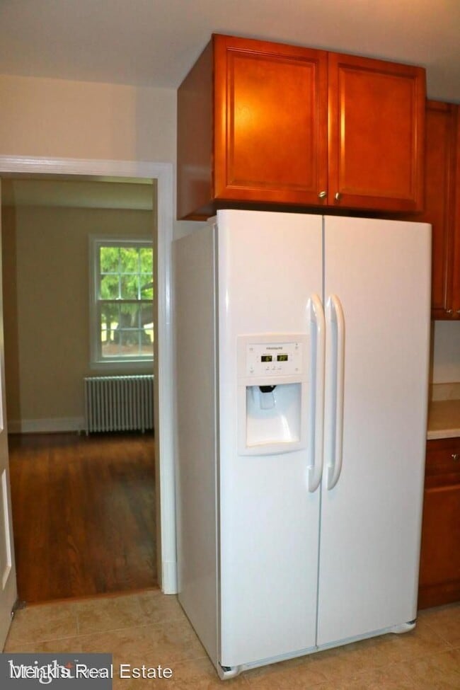 Building Photo - 401 Olney Sandy Spring Rd