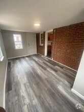Building Photo - 858 Melvin Dr
