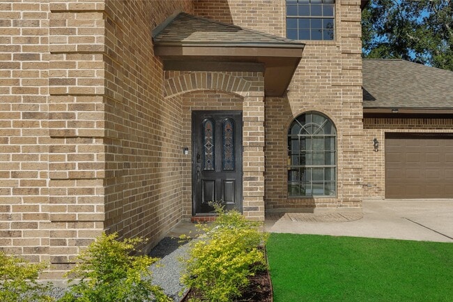 Building Photo - 24 Hornsilver Pl