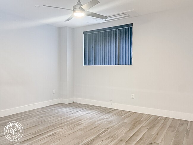 Foto del edificio - 3-61-61 St Nicholas Ave