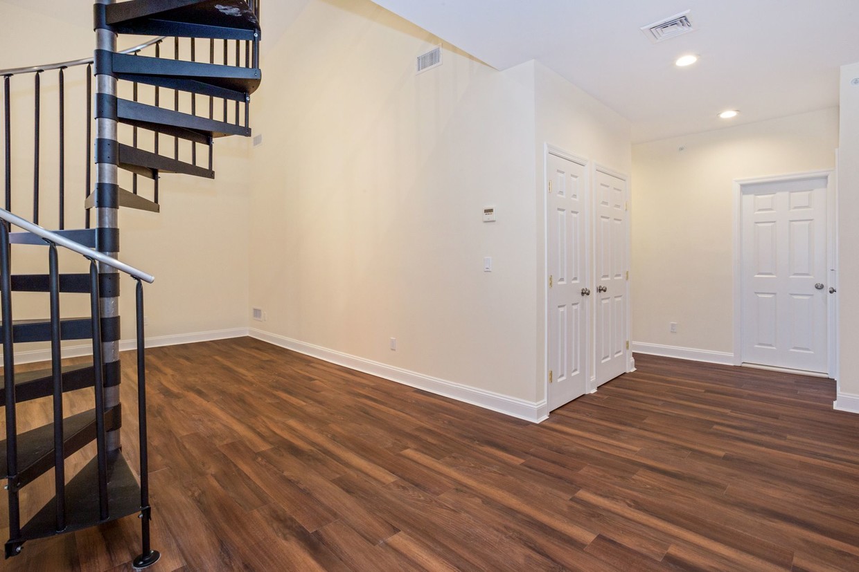 Foto principal - 86 S Tyson Ave