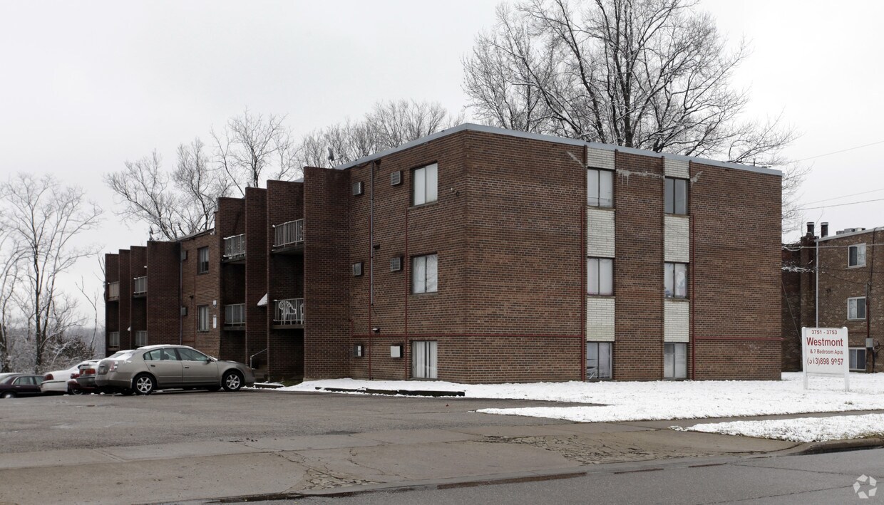 Foto del edificio - 3751-3753 Westmont Dr