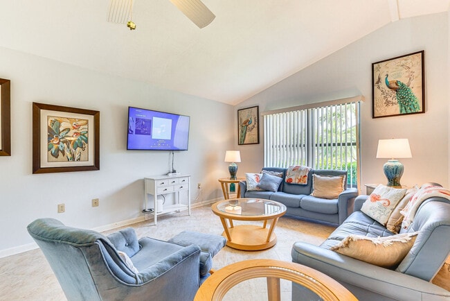 Foto del edificio - 11651 Pointe Cir